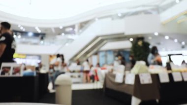 Defocus alışveriş merkezi geçmişi. Blur Bokeh alışveriş merkezi geçmişi. Görüntü departmanı arka plan için. Bokeh arkaplana sahip soyut alışveriş mağazası.