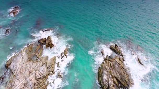 Luchtdrone Top View Bird Eye View Sea Blue Waves Break — Stockvideo