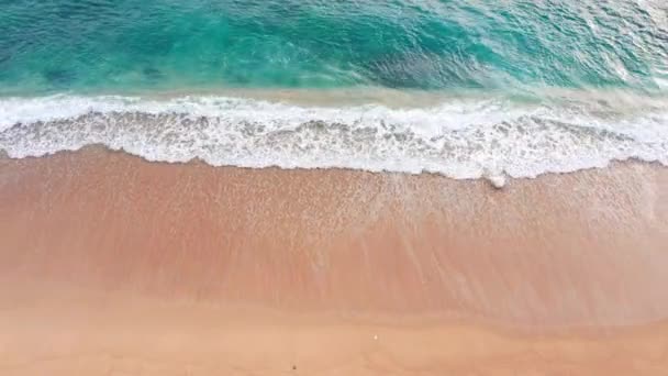 Beautiful Tropical Beach Blue Sky Clouds Tropical Beach Waves Crashing — Stock video