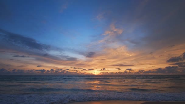 Phuket Thailand Pantai Tropis Yang Indah Dengan Matahari Terbenam Langit — Stok Video