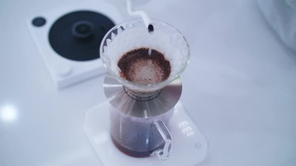 Roll Shot Barista Use Hot Pot Process Brewing Specialty Coffee — Vídeo de Stock