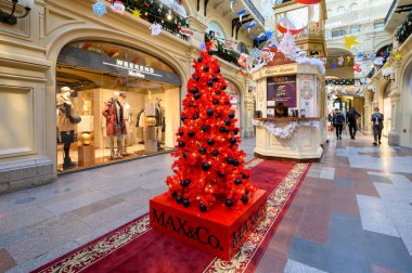 MAX Co. 'dan Noel ağacı, 