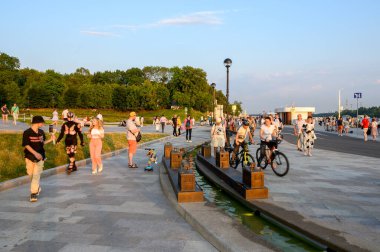 Kanal modelinin bir parçası Moskova 'dan alınmıştır. 7, Kuzey Nehri İstasyonu, Moskova, Rusya Federasyonu seti, 10 Temmuz 2021