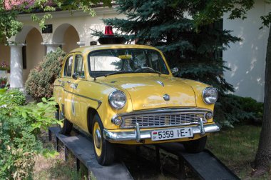 Araç Moskvich 407 Levanevskiy Caddesi, Brest, Belarus, 19 Temmuz 2015