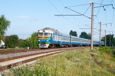 Dizel tren DR1A-306 Brest-Northern - Beyaz Rusya Demiryolu, Brest, Belarus, 20 Temmuz 2015