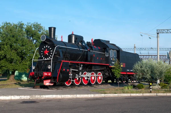 Locomotora Monumento Vapor 764 Estación Molodechno Del Ferrocarril Bielorruso Molodechno —  Fotos de Stock