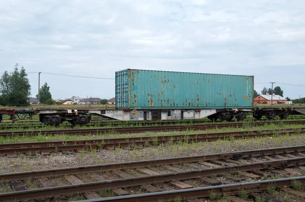 Beyaz Rusya Demiryolu, Brest-Northern İstasyonu, Brest, Belarus, 18 Temmuz 2014 'te uygun platform tipi Sgns 692