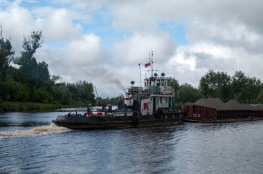Pripyat ve Pina nehirlerinin kesiştiği noktada 