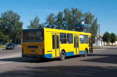 Şehir otobüsü Neman-5201, Maxim Gorky Caddesi, Slonim, Grodno bölgesi, Belarus, 17 Haziran 2014
