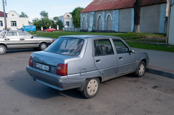 Αυτοκίνητο Zaz 1103 Slavuta Στην Οδό Pushkin Slonim Περιοχή Grodno — Φωτογραφία Αρχείου