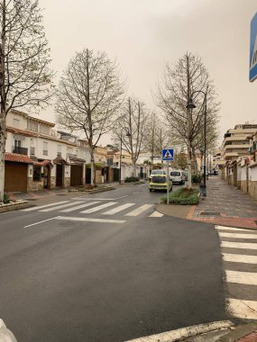 İspanya 'nın Fuengirola şehrinde bir sokak..