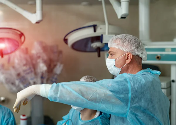 Médico Cirurgia Profissional Máscara Que Trabalha Hospital Cirurgião Masculino Uniforme — Fotografia de Stock