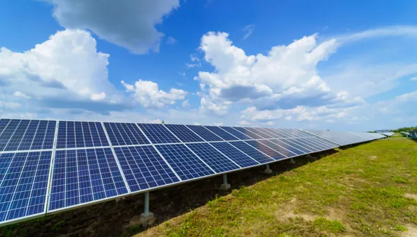 Energías Solares Alternativas Renovables Innovadoras Día Soleado Tecnologías Paneles Solares — Foto de Stock