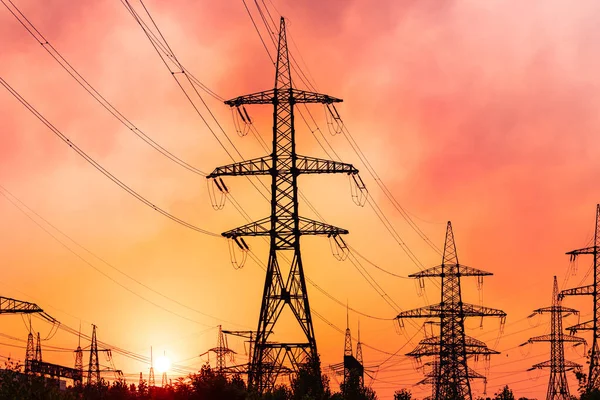 Fuente Alimentación Eléctrica Metal Atardecer Silueta Transmisión Electicidad — Foto de Stock