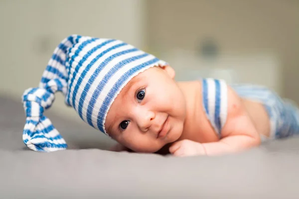 Newborn Baby Hat Little Boy Blue Suit — Stockfoto