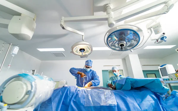 Professionelle Chirurgische Krankenhausbehandlung Facharzt Für Notfallchirurgie — Stockfoto