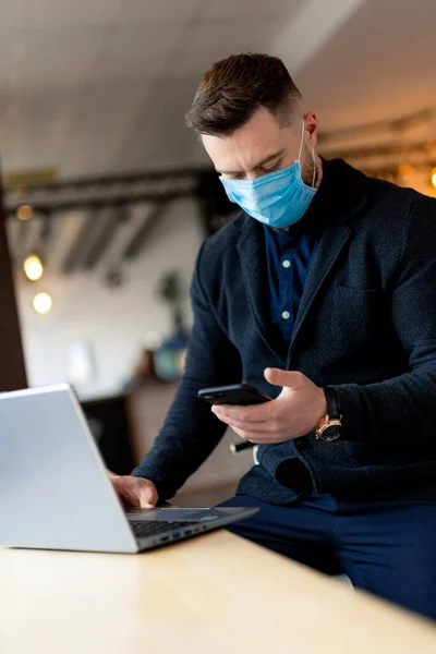 Handsome Young Man Working Corona Time Mask Quarantine Protection Lifestyle — Foto de Stock