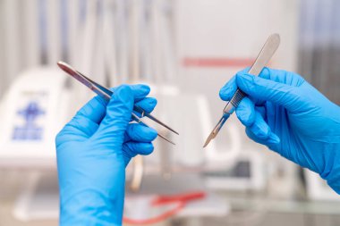 Tıbbi dişçilik ekipmanları. Profesyonel tıp ortodontik araçları.
