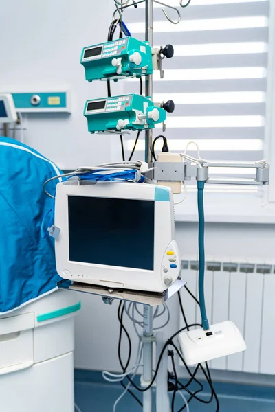 Modern Hastane Ekipmanlarını Izleyin Yeni Teknoloji Cerrahi Aygıtları — Stok fotoğraf