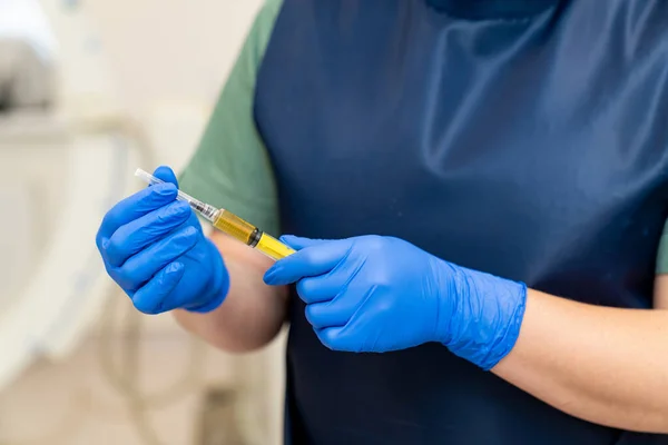 Injection Prepairing Gloved Hands Hospital Syringe Laboratory Researching — Stock Photo, Image