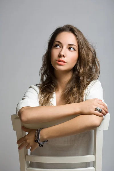 Penwsivel jonge brunette vrouw. Rechtenvrije Stockfoto's