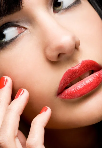 Perfect lips and nails. — Stock Photo, Image