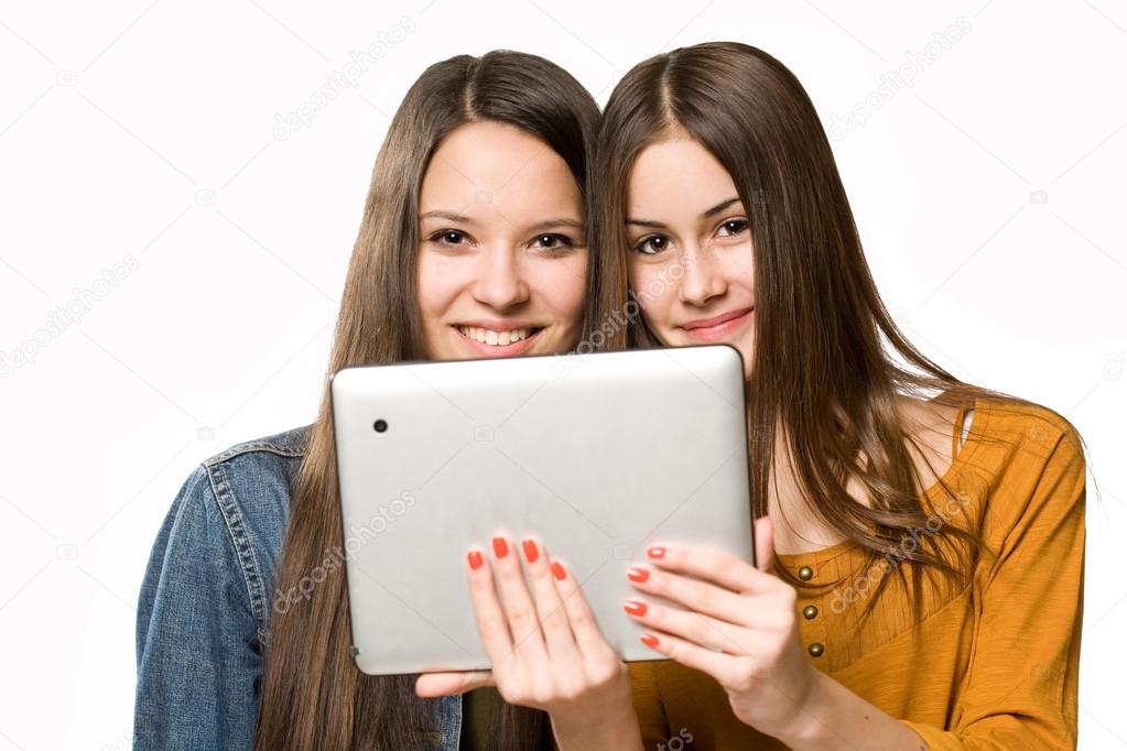 image-share.com cute tweens Teen girls sharing a tablet computer. — Stock Photo © envivo #22576471
