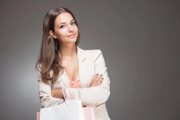 Modische junge Shopperin. — Stockfoto