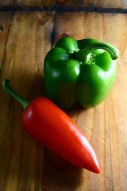 Kırmızı ve yeşil biber