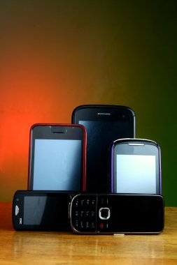 akıllı telefonlar ve cep telefonları