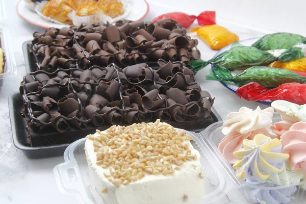 Photo Freshly Made Assorted Sweet Desserts — Stok fotoğraf