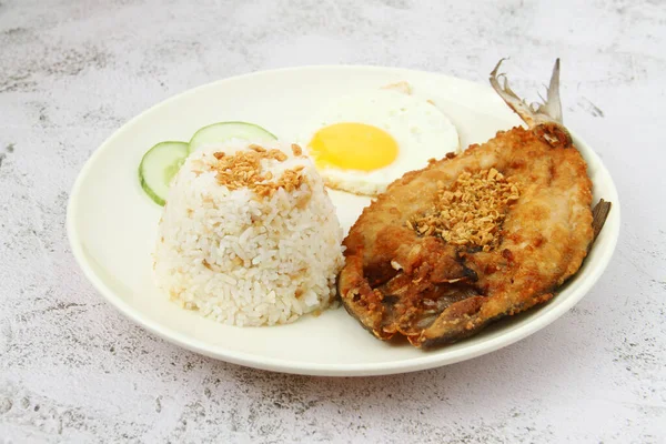 Foto Van Vers Gekookt Filipijns Voedsel Genaamd Bangsilog Gebakken Bangus — Stockfoto