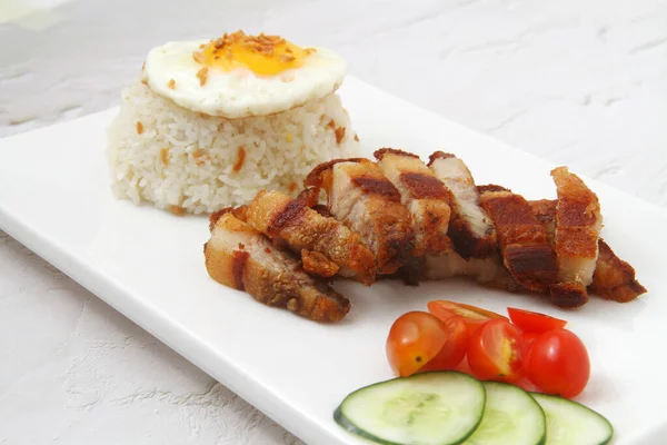 Foto Comida Filipina Recém Cozida Chamada Lechelog Carne Porco Frita — Fotografia de Stock