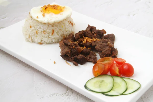 Photo Freshly Cooked Filipino Food Called Tapsilog Thin Beef Slices — Stockfoto