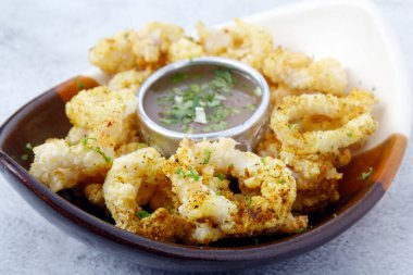 Photo of freshly cooked calamares.