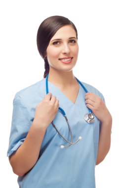 Steteskoplu genç doktorun portresi.