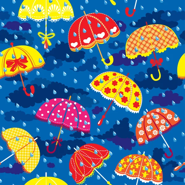 Χωρίς ραφή πρότυπο με πολύχρωμες ομπρέλες, σύννεφα και τη βροχή που πέφτει — Διανυσματικό Αρχείο