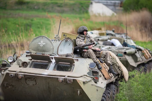 Kramatorsk, Ukrajna. 02.05.2014. a? heckpoint, közel a falu Andreevka. — Stock Fotó