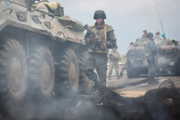 Kramatorsk, Ukrayna. 02.05.2014.? heckpoint Andreevka köyü yakınlarında.
