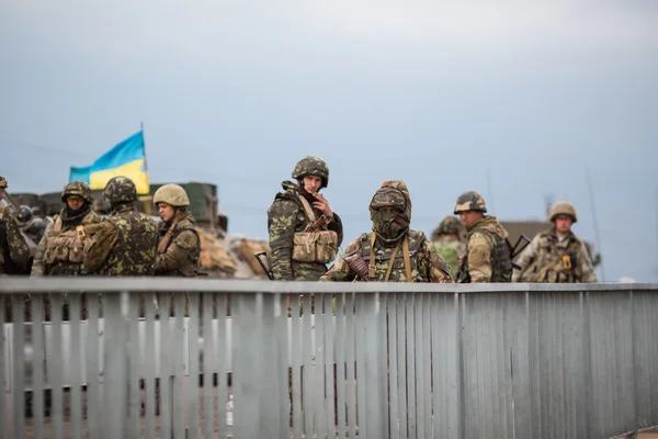 Kramatorsk, Ucrânia. 02.05.2014. Ponto de encontro perto da aldeia Andreevka . — Fotografia de Stock