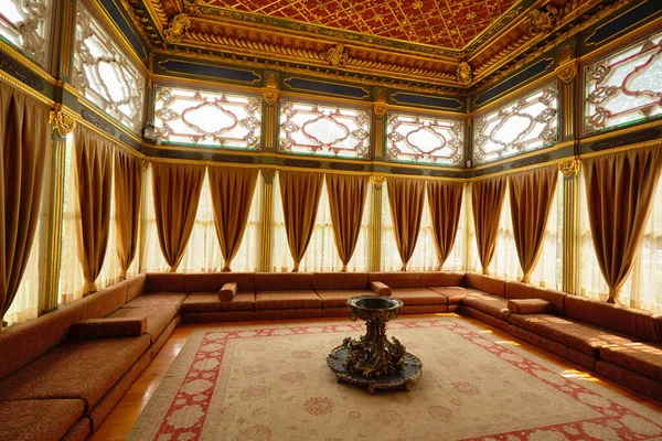 Den Turkiske Sultanens Vardagsrum Mottagningsrummet Interiören Det Antika Palatset Sultanen — Stockfoto