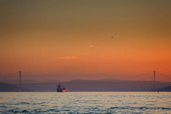 Mañana Amanecer Mar Puente Sobre Estrecho Viaje Estambul — Foto de Stock