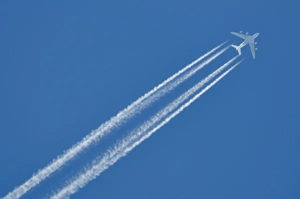 Cruising altitude — Stock Photo, Image