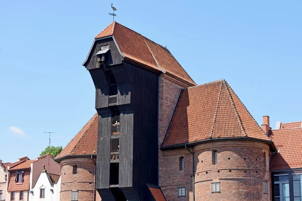 De middeleeuwse poort kraan over motlawa rivier in gdansk, Polen — Stockfoto