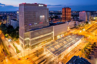 Lodz, Polonya - şehir merkezi manzaralı.