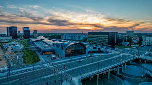 Lodz Fabryczna Järnvägsstation Utsikt Över Nattstaden Lodz — Stockfoto