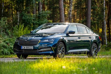 Skoda Superb sürümü Laurin Klement. 