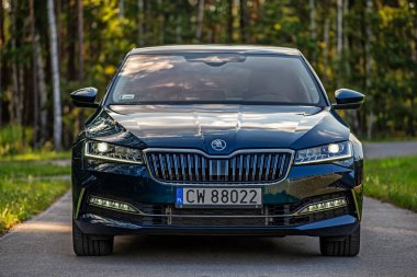 Skoda Superb sürümü Laurin Klement. 