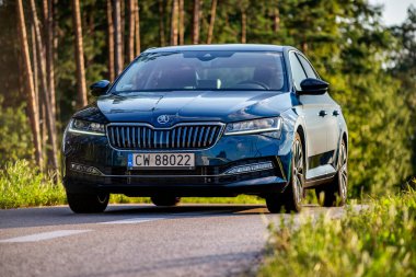 Skoda Superb sürümü Laurin Klement. 