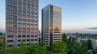 Lodz şehrindeki Dış Ticaret Merkezi 'nin gökdelenleri.